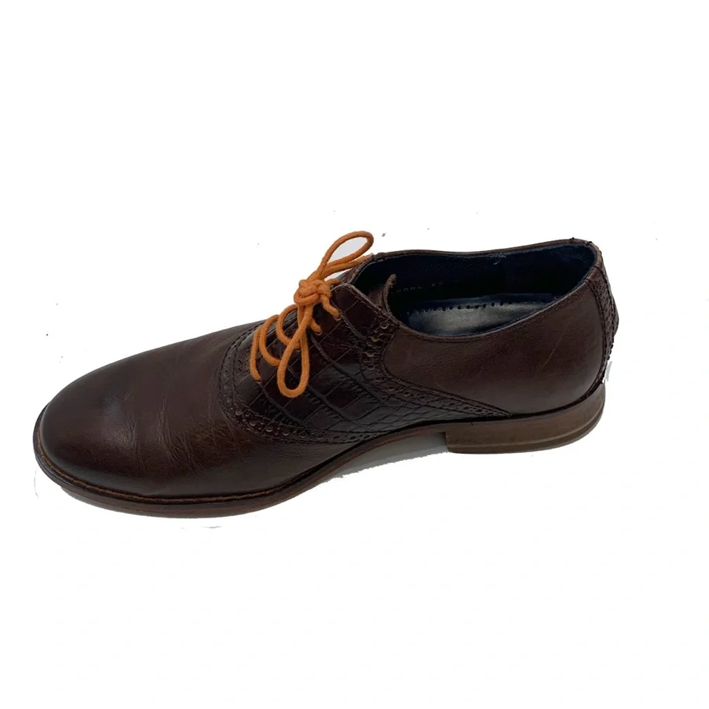 9 / Cole Haan Brown Oxfords with Orange Laces